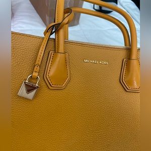 Mustard yellow color